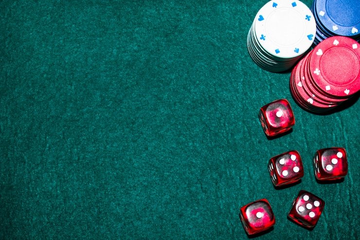 Tampilan antarmuka permainan slot modern dengan gulungan dan tombol kontrol di platform slot235